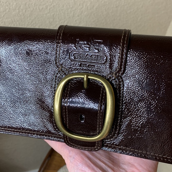 Coach Bleecker patent leather Chocolate Brown wristlet/clutch - Picture 6 of 10